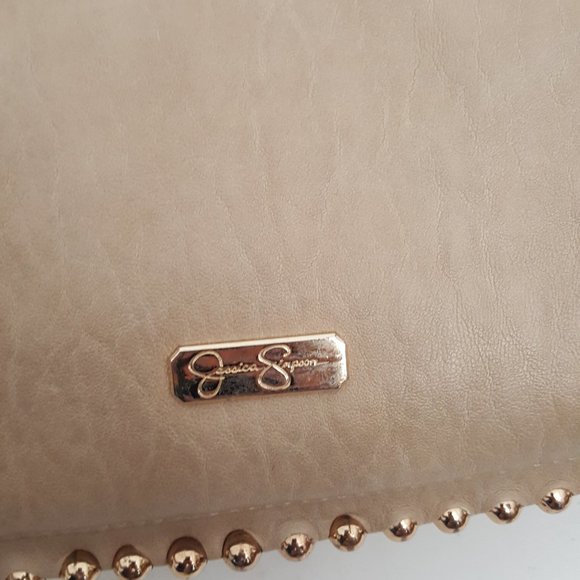 Jessica Simpson Light Blush Large Handbag Hobo Purse with Gold Studs and Strap - Picture 9 of 16